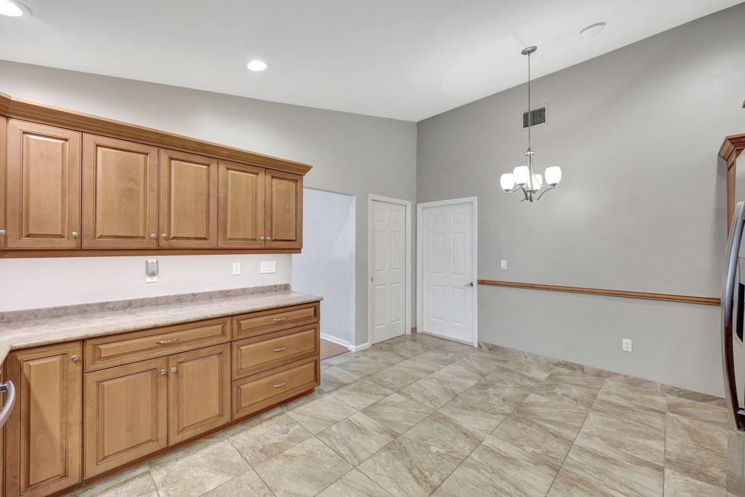 1204 S Brandywine Cir, Fort Myers, FL 33919