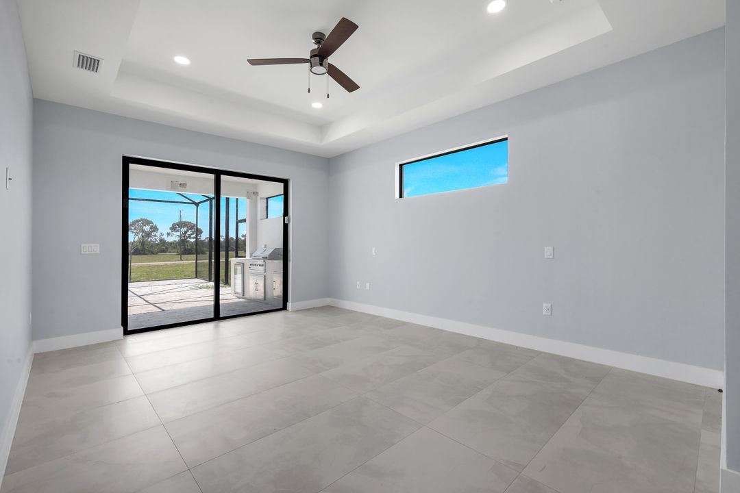 3842 NW 43rd Pl, Cape Coral, FL 33993