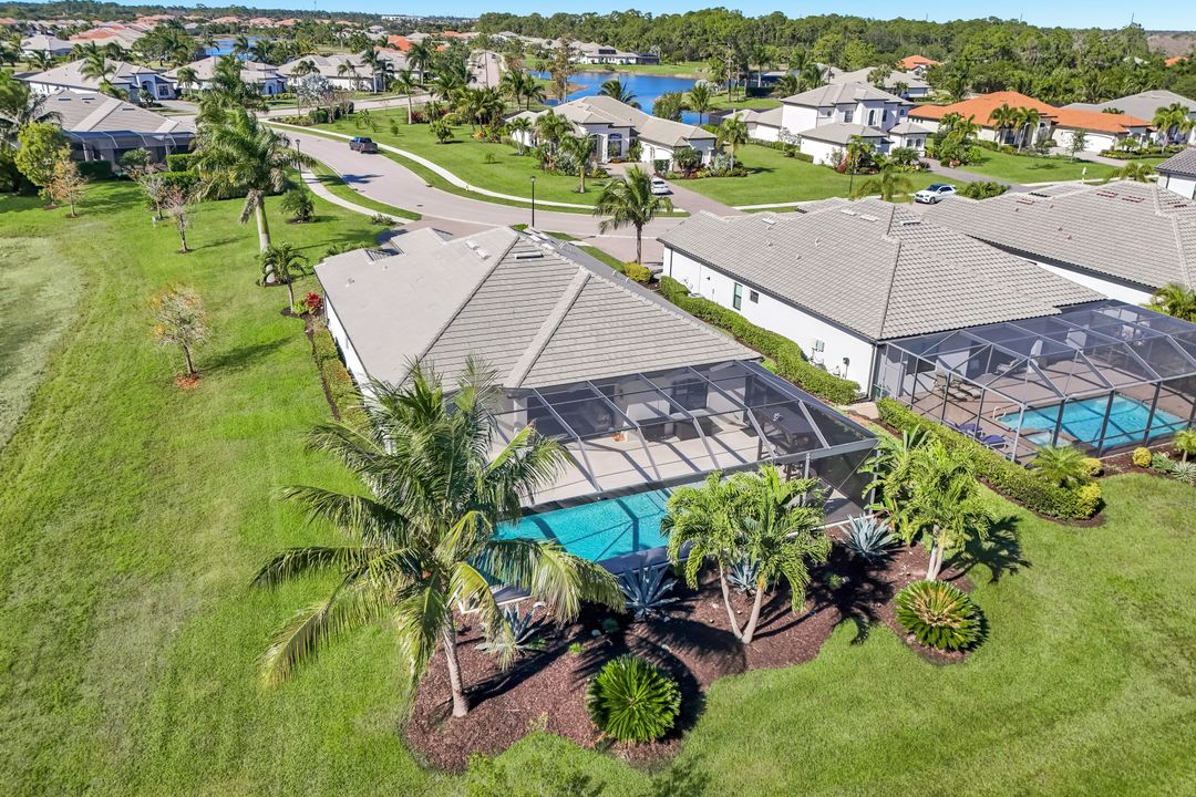 2302 Grenadines Way, Naples, FL