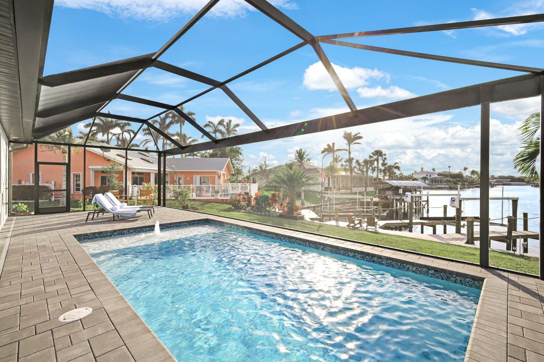 5244 Agualinda Blvd, Cape Coral, FL 33914