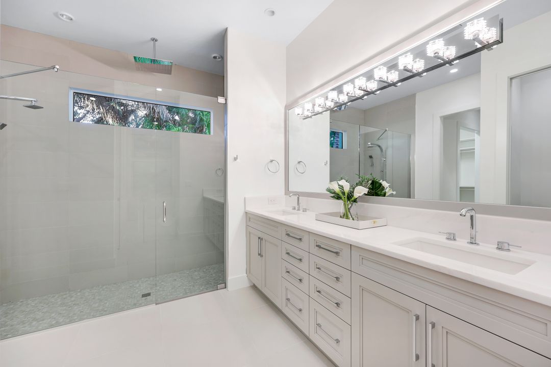 2100 Curtis St, Naples, FL 34112