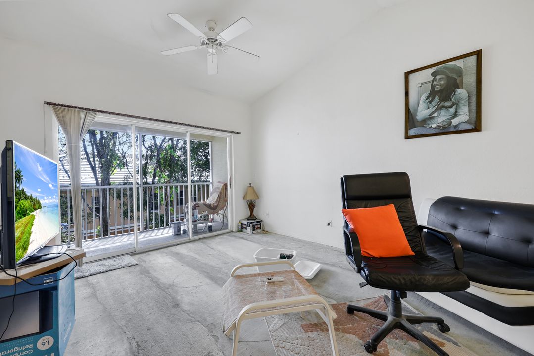 4645 St Croix Ln #1335, Naples, FL 34109