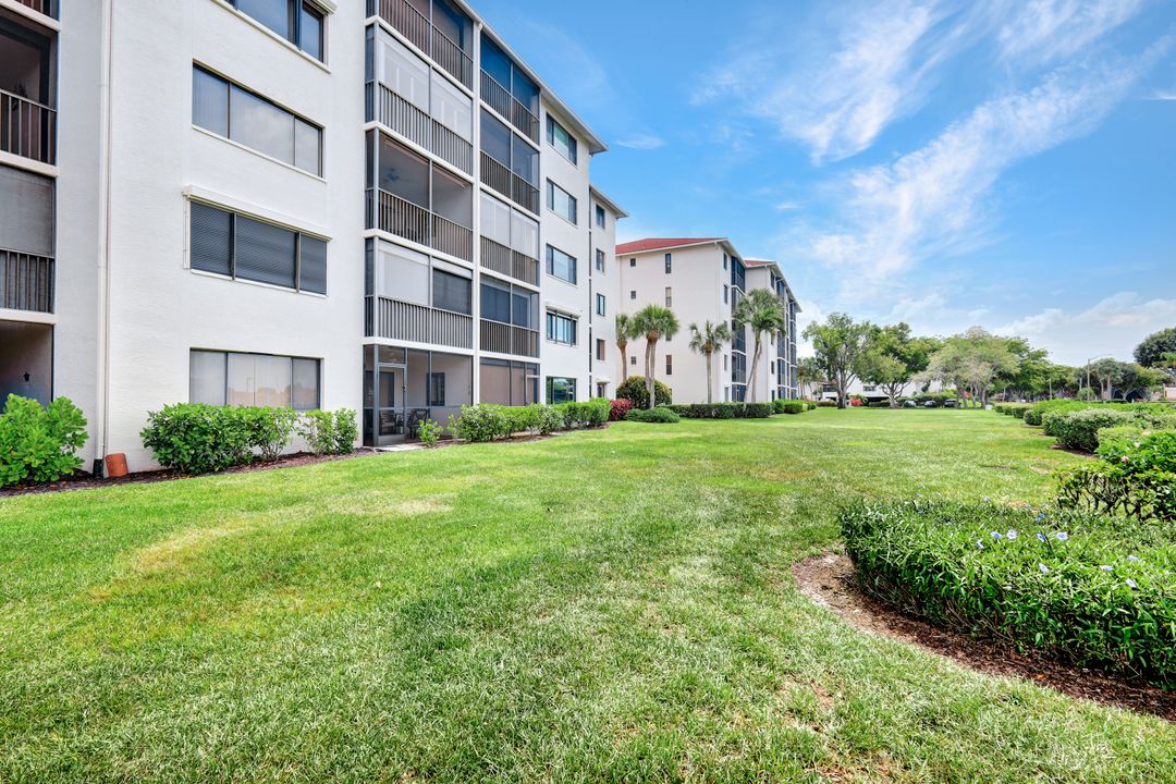 9435 Sunset Vista Dr #211, Fort Myers, FL 33919