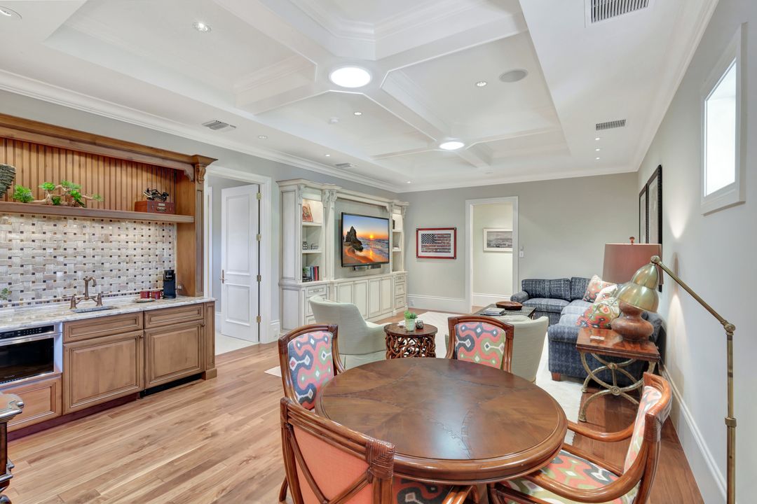 3118 Dahlia Way, Naples, FL 34105