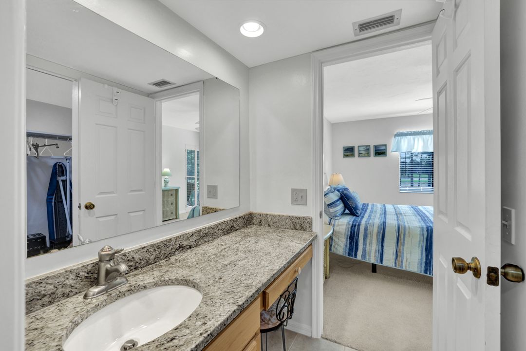 228 Fox Glen Dr #3203, Naples, FL 34104