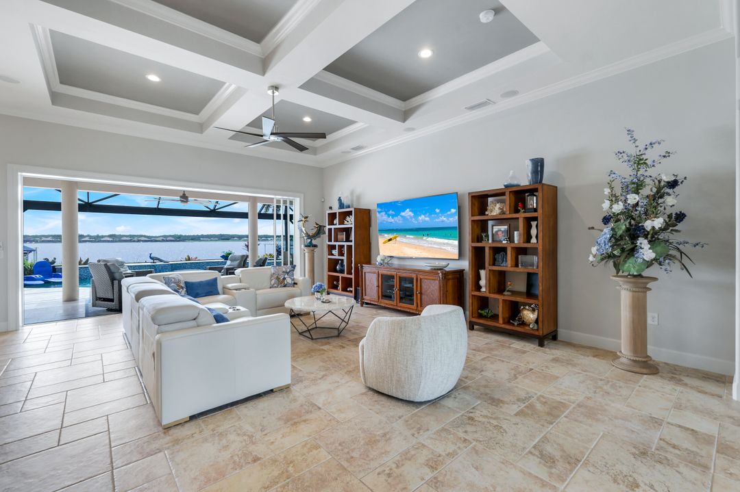 9380 Slate Ct, Naples, FL 34120