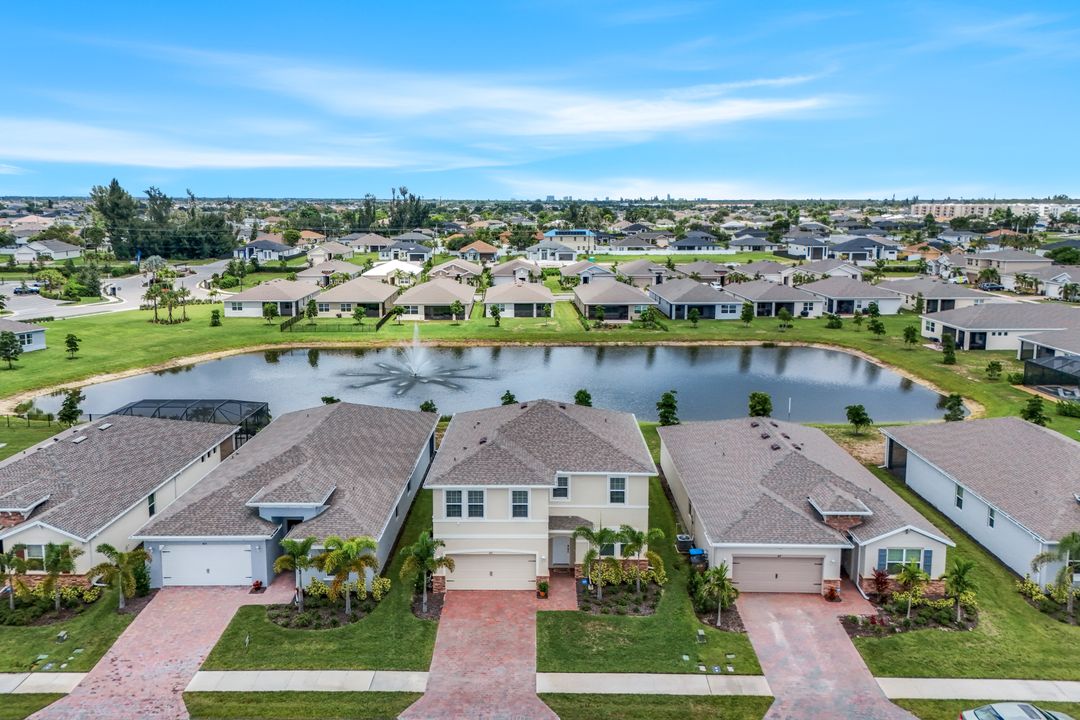 421 Coral Reef Pl, Cape Coral, FL 33993