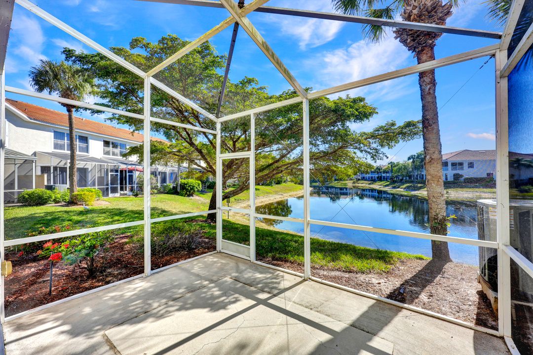 1088 Oxford Ln #48, Naples, FL 34105