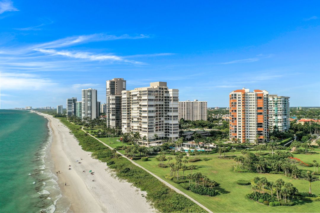4255 Gulf Shore Blvd N  #103, Naples, FL 34103