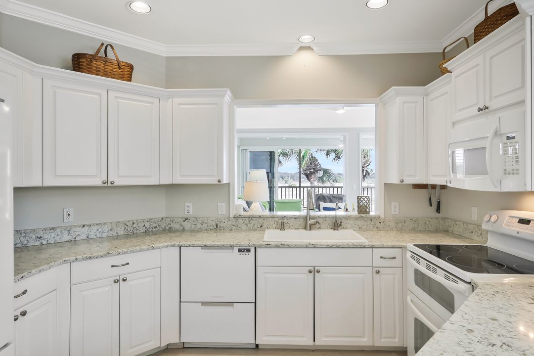 25010 Cypress Hollow Ct #204, Bonita Springs, FL 34134