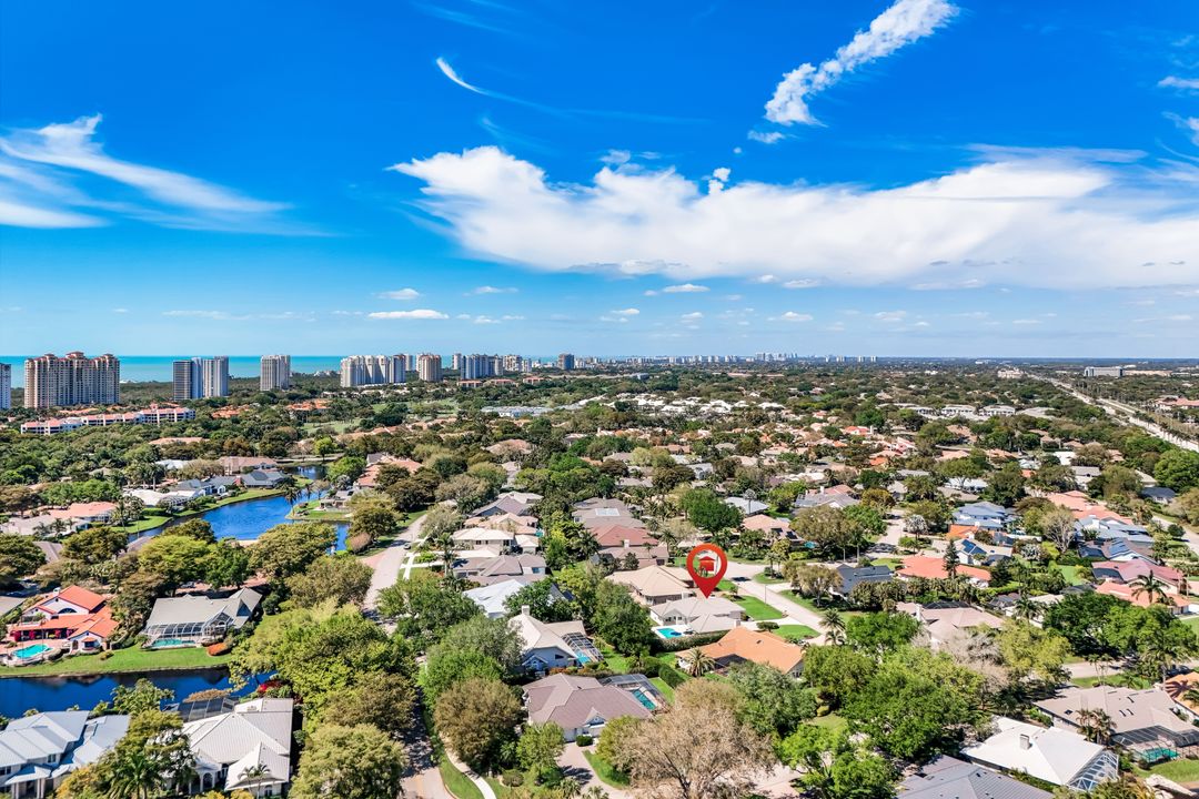 812 Tallow Tree Ct, Naples, FL 34108