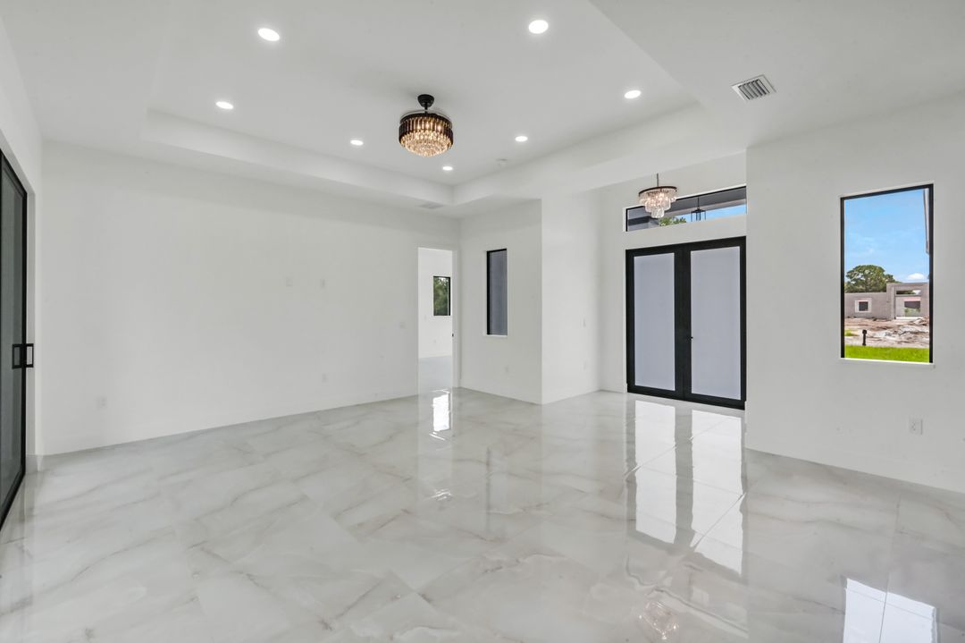 1315 Cortez Ave, Lehigh Acres, FL 33972