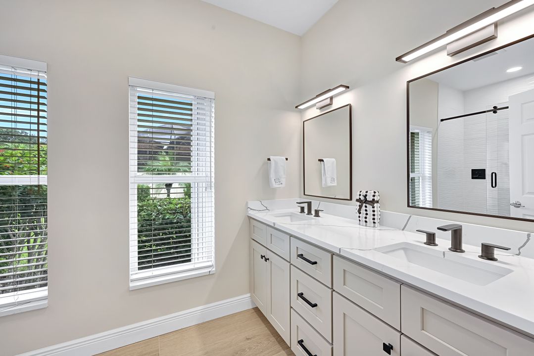 24421 Woodsage Dr, Bonita Springs, FL 34134