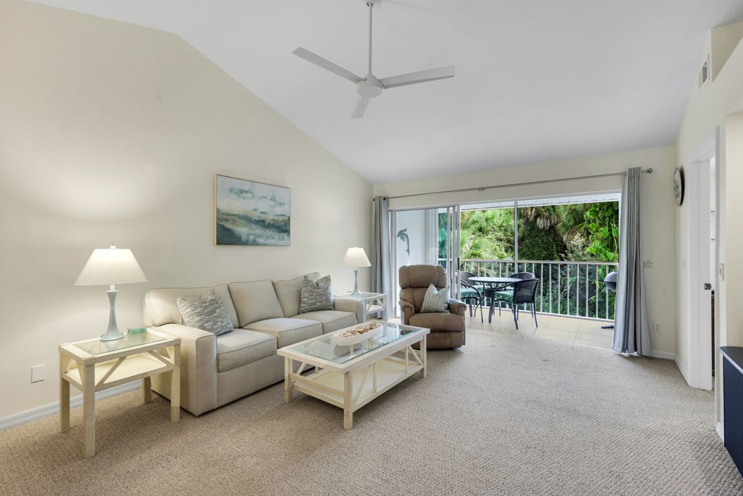 228 Belina Dr #606, Naples, FL 34104