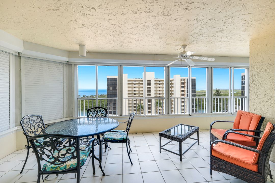 21 Bluebill Ave  #905, Naples, FL 34108