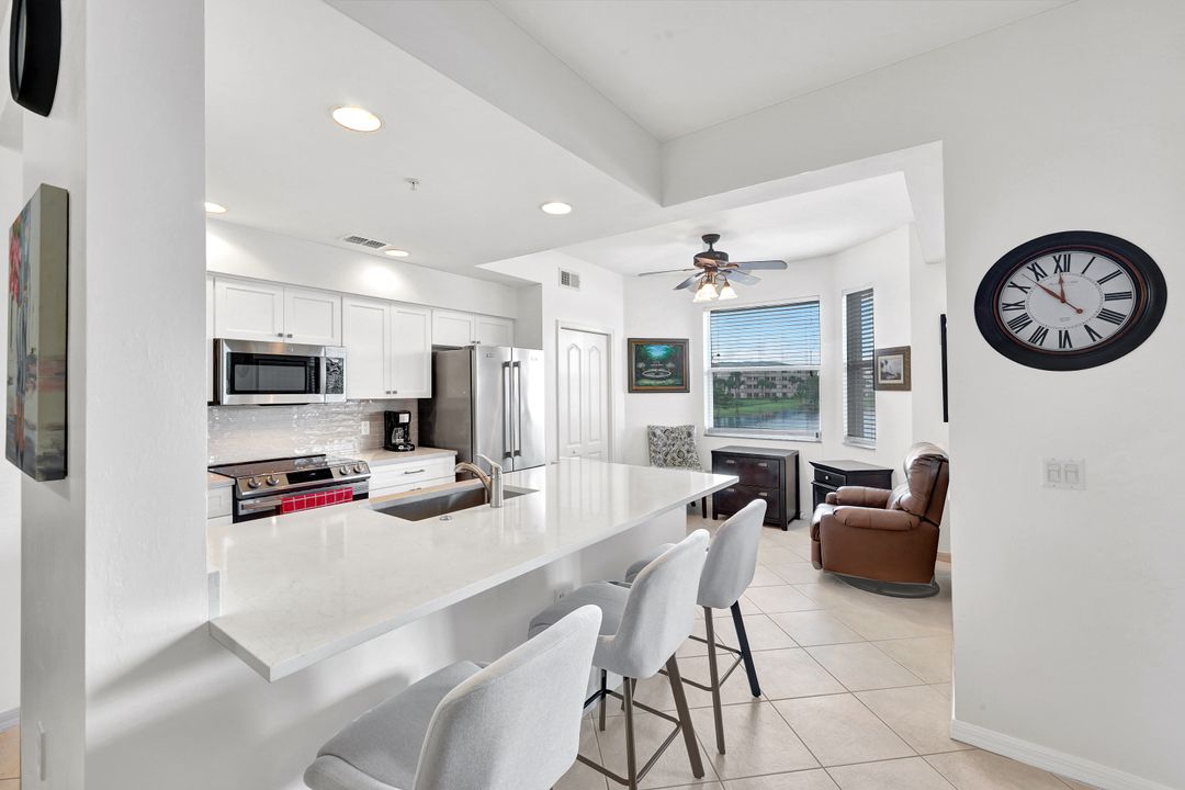 16615 Lake Cir Dr #427, Fort Myers, FL 33908