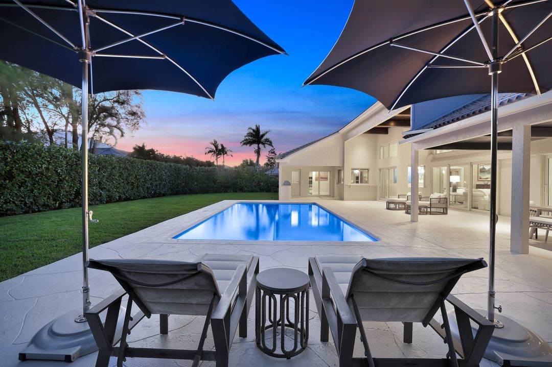 812 Tallow Tree Ct, Naples, FL 34108