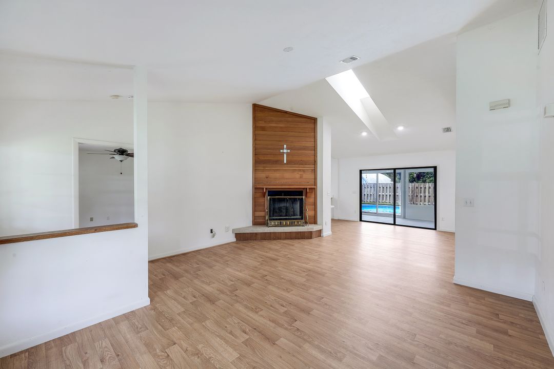 1961 Krape Rd, Naples, FL 34120