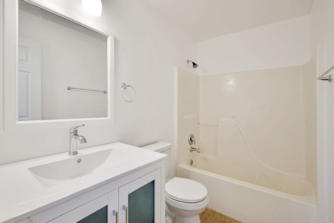 2760 14th Ave SE, Naples, FL 34117