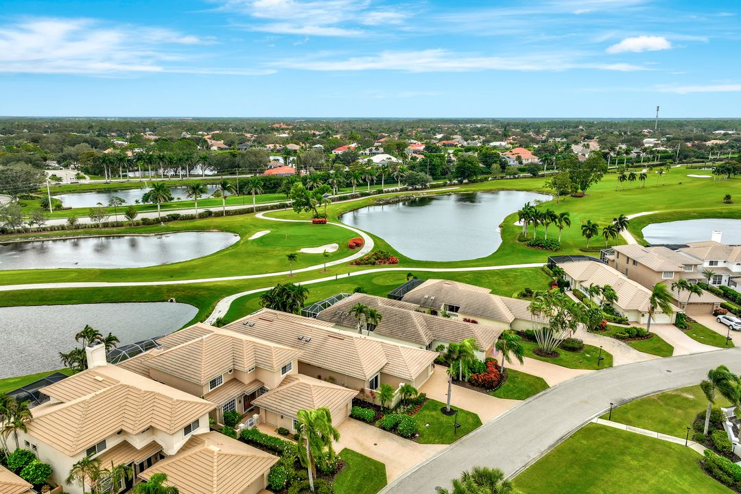 10395 Quail Crown Dr, Naples, FL 34119