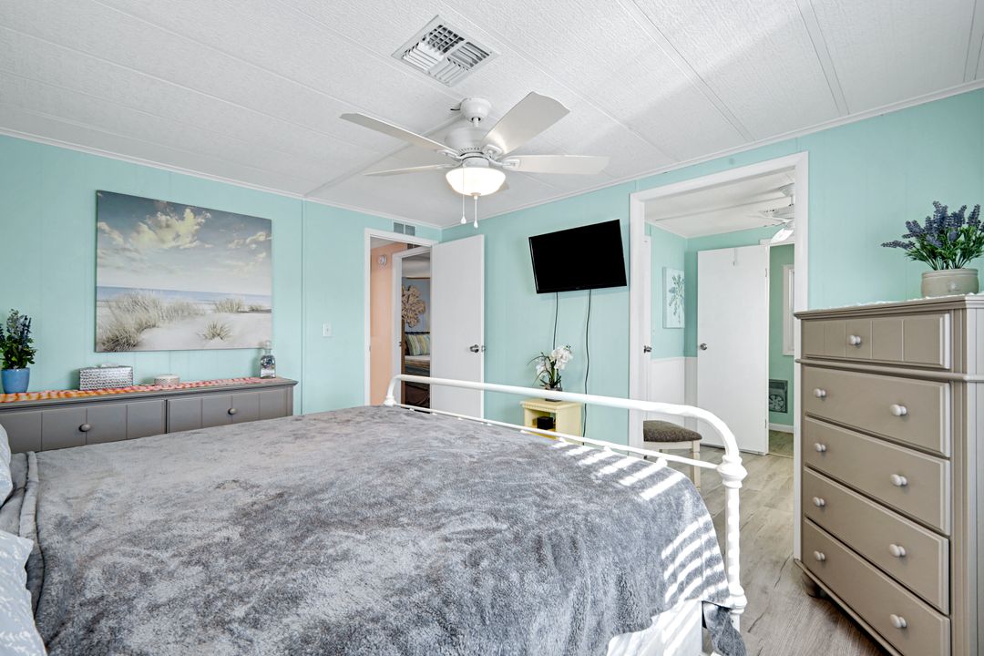 2971 Bounty Ln, Saint James City, FL 33956