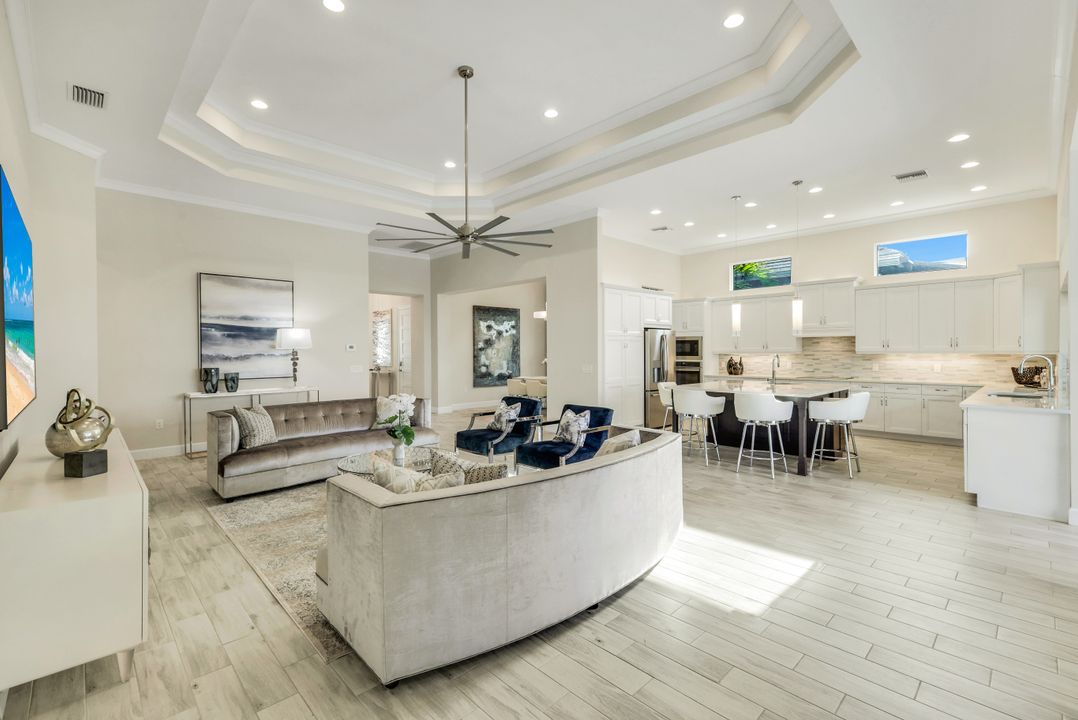 5715 Clarendon Dr, Naples, FL 34113