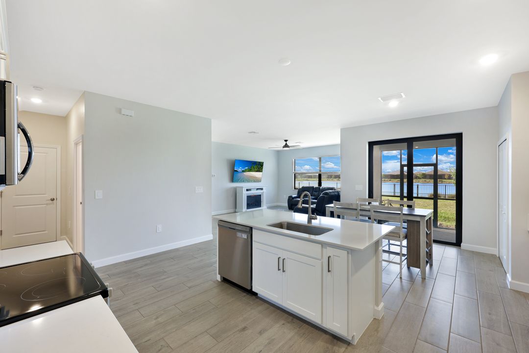 11087 Canopy Loop, Fort Myers, FL 33913