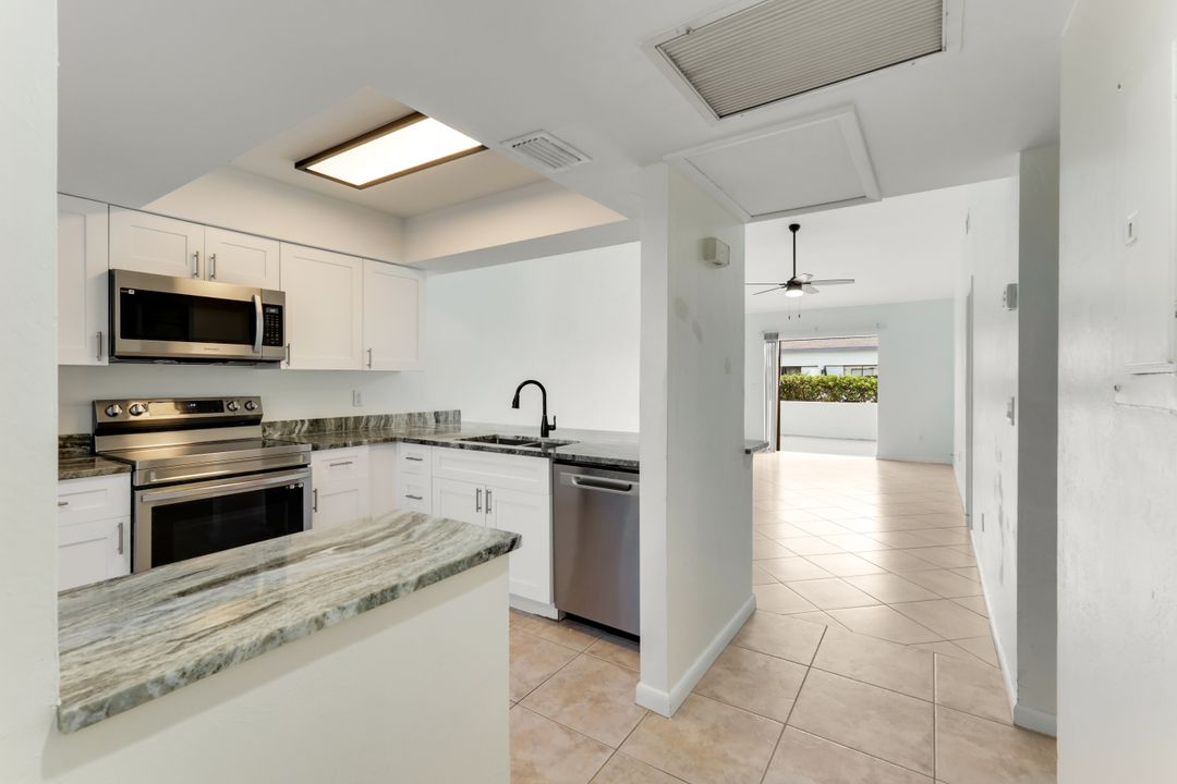 3739 SW 9th Ave #113, Cape Coral, FL 33914