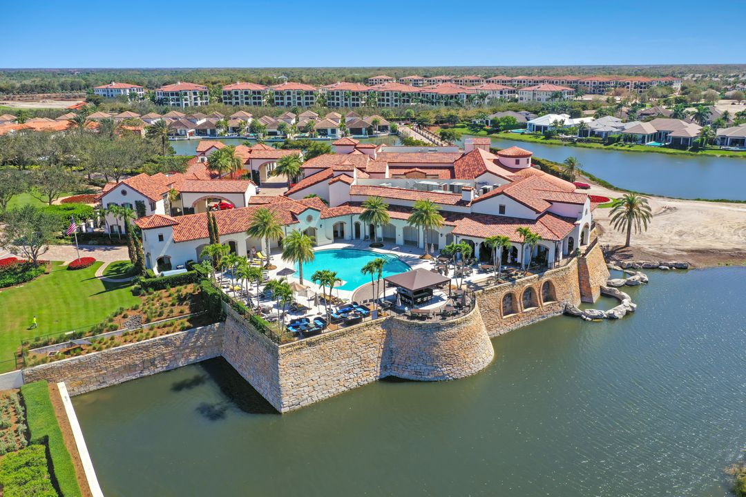 16455 Seneca Way, Naples, FL 34110