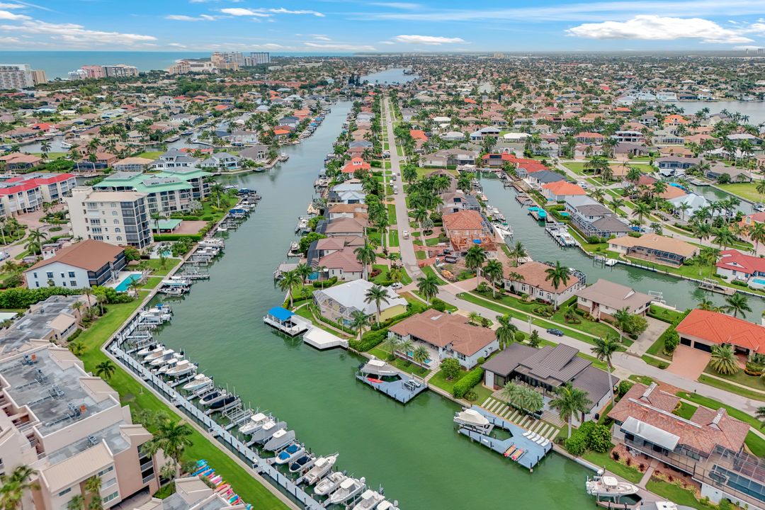 860 Partridge Ct, Marco Island, FL 34145