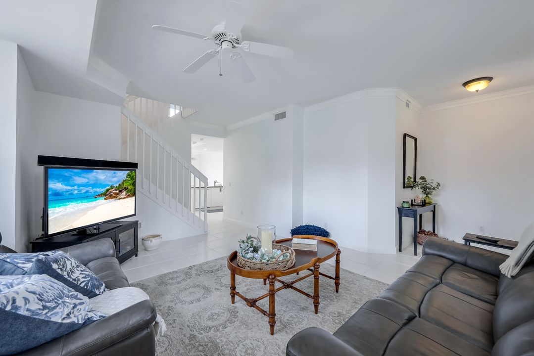 6214 Towncenter Cir, Naples, FL 34119