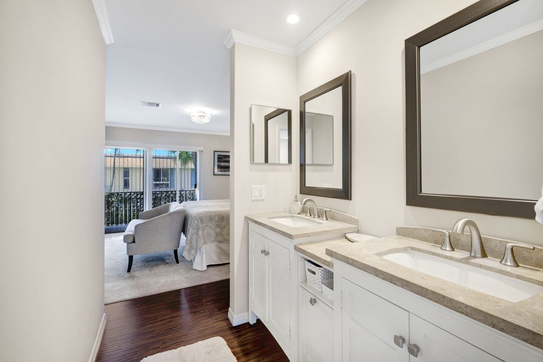 233 Palm Dr #2, Naples, FL 34112