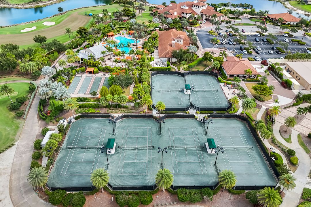 9010 Arrezo Ct, Naples, FL 34119