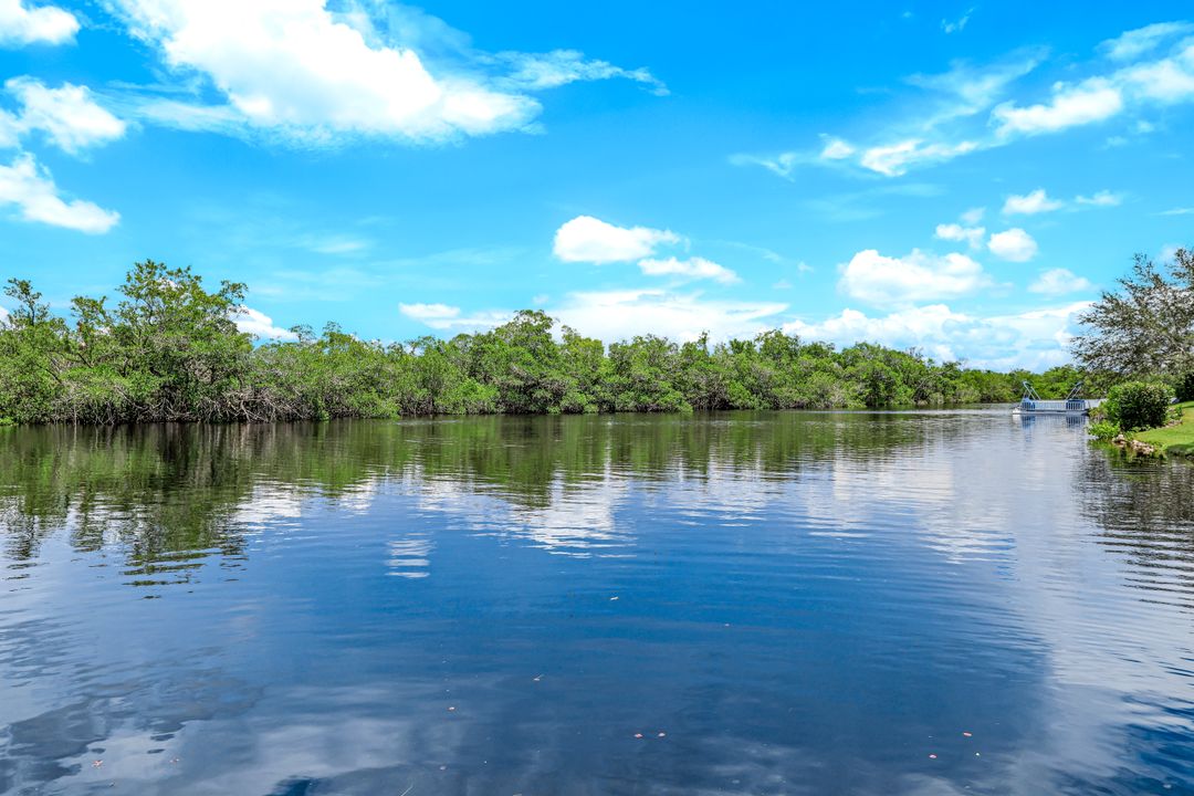 1325 Mainsail Dr #1211, Naples, FL 34114