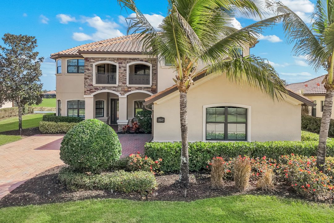 28647 Lisburn Ct, Bonita Springs, FL 34135