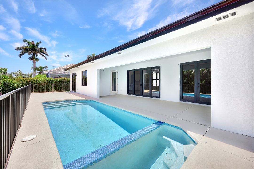 211 Clyburn St, Marco Island, FL 34145