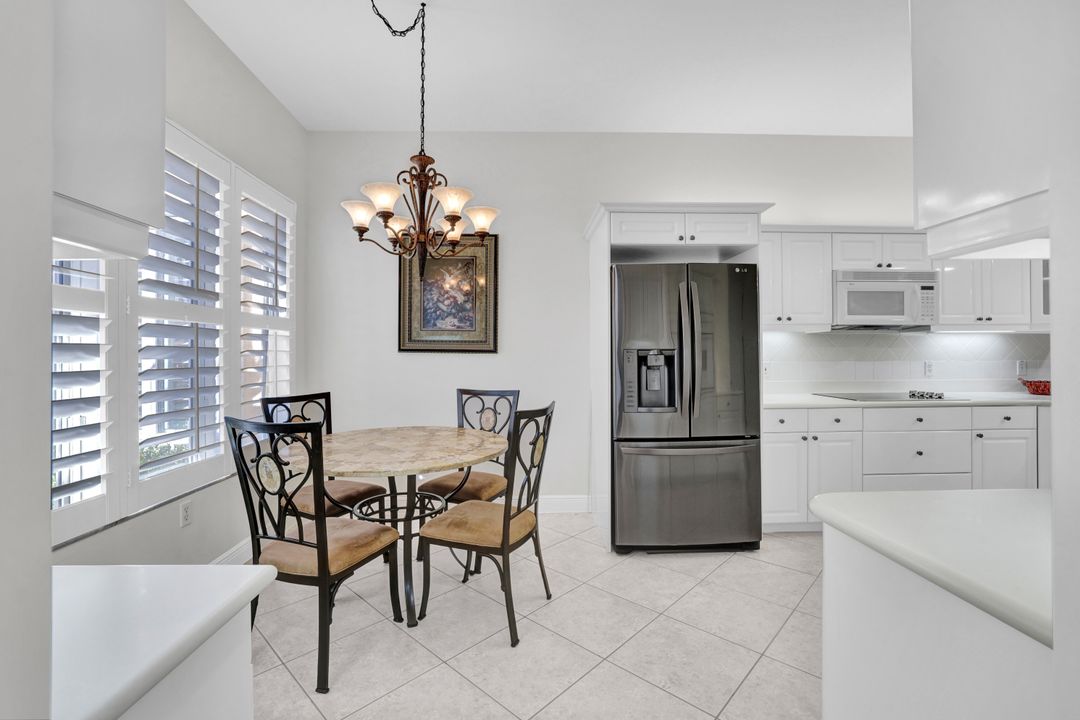2355 Hidden Lake Dr #3, Naples, FL 34112