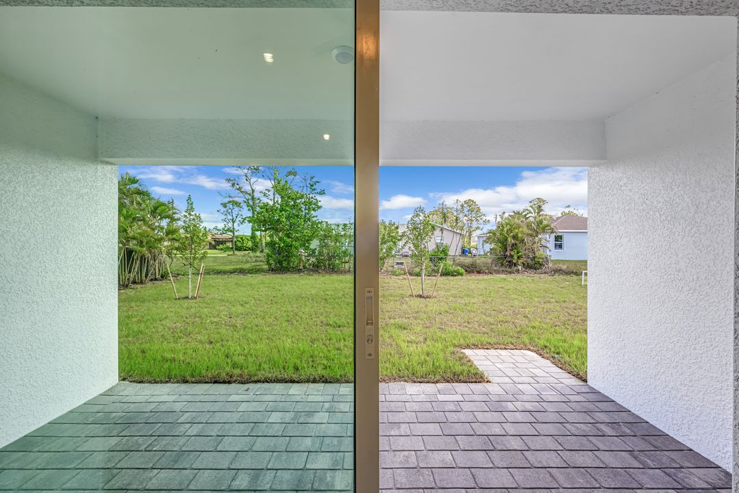 2117 NW 10th Terrace, Cape Coral, FL 33993