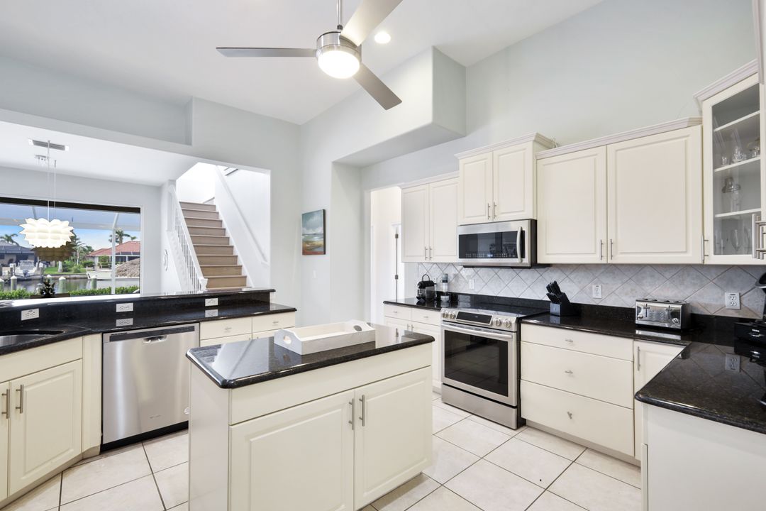 2834 SW 49th Terrace, Cape Coral, FL 33914