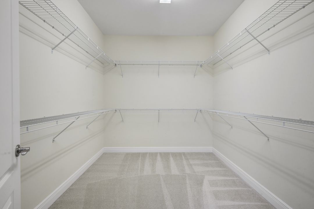 2343 Sheen Ln #405, Naples, FL 34120