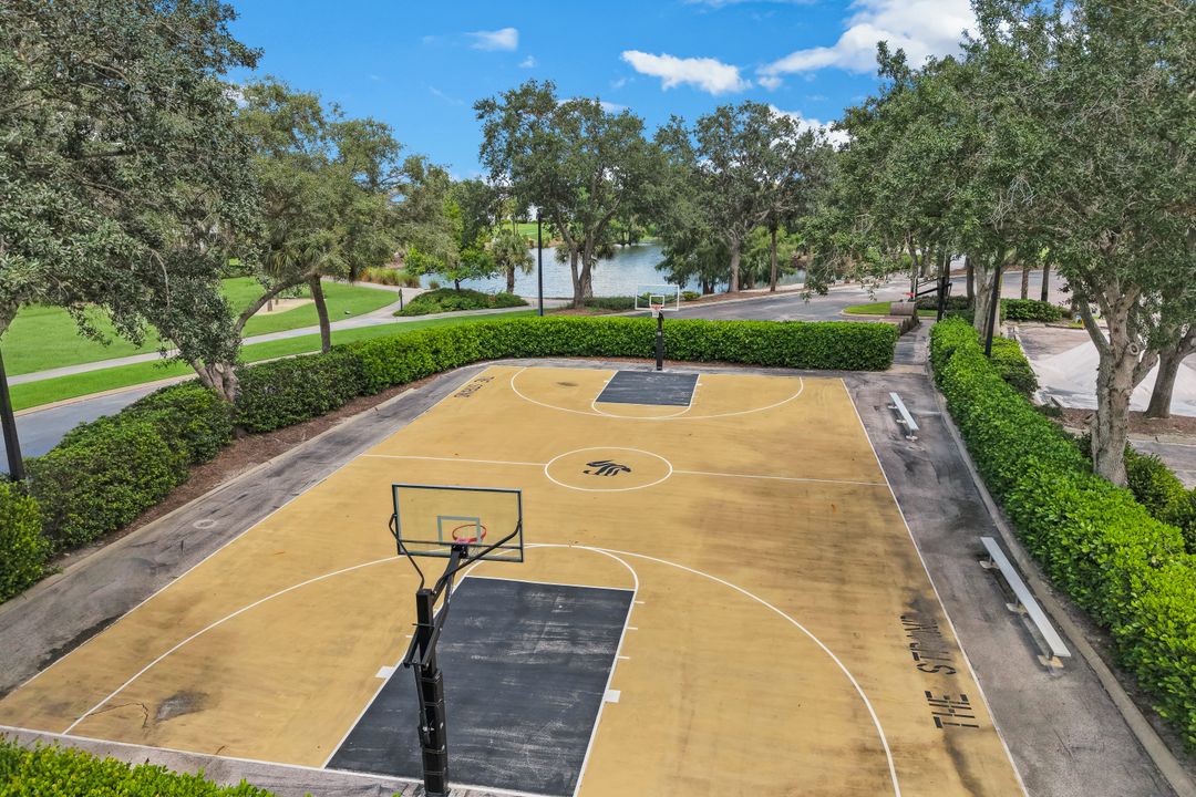 5936 Sand Wedge Ln #1604, Naples, FL 34110