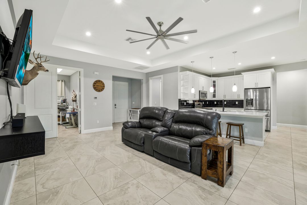 3790 54th Ave NE, Naples, FL 34120