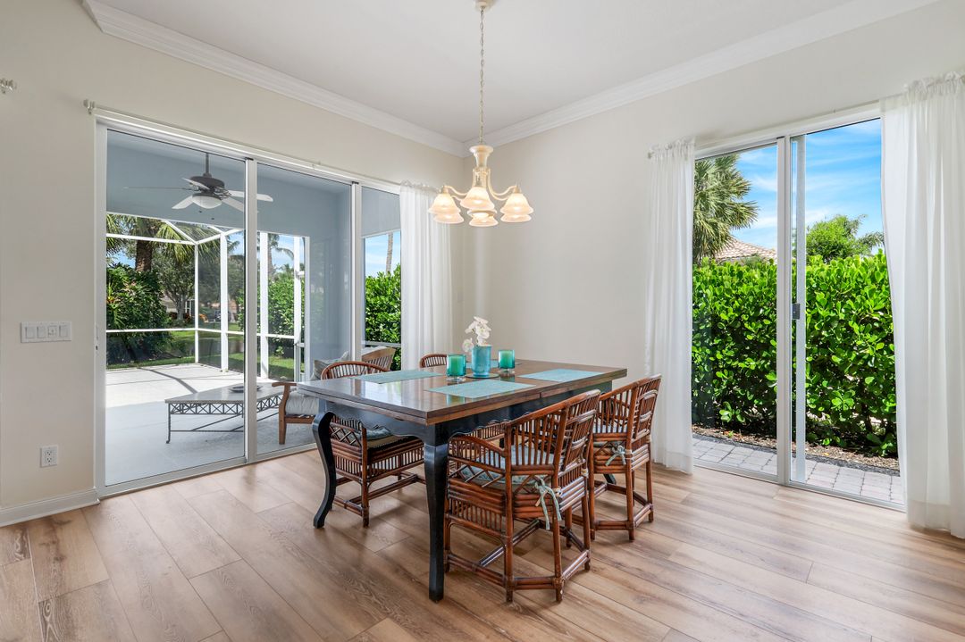 2984 Gilford Way, Naples, FL 34119