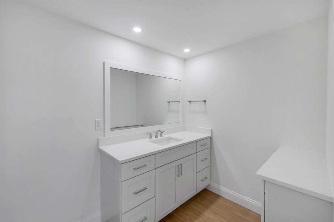 6030 Chardonnay Ln #204, Naples, FL 34119