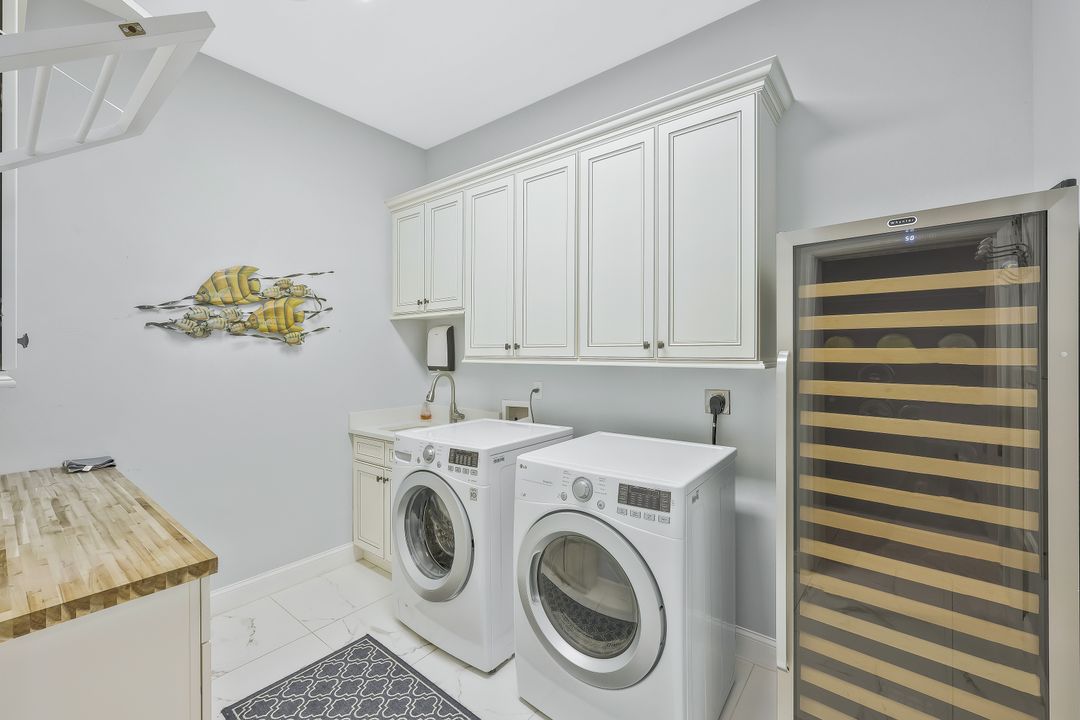 4837 Regal Dr, Bonita Springs, FL 34134
