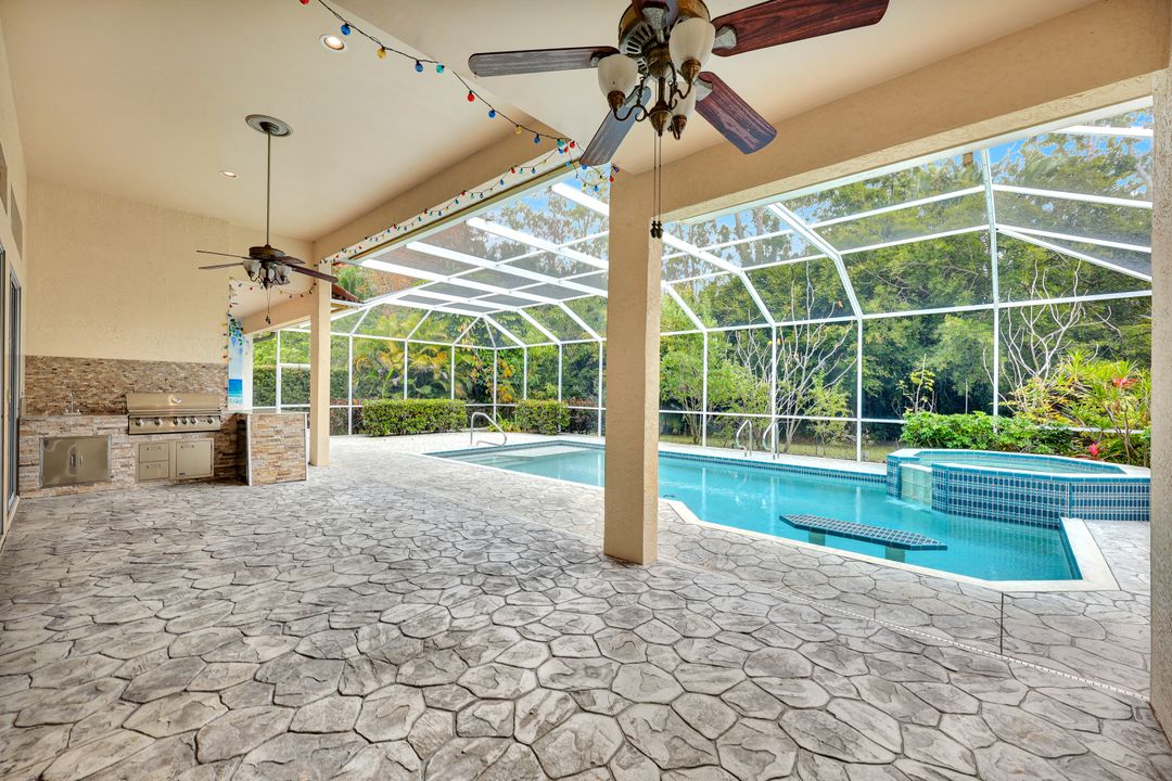 440 Henley Dr, Naples, FL 34104