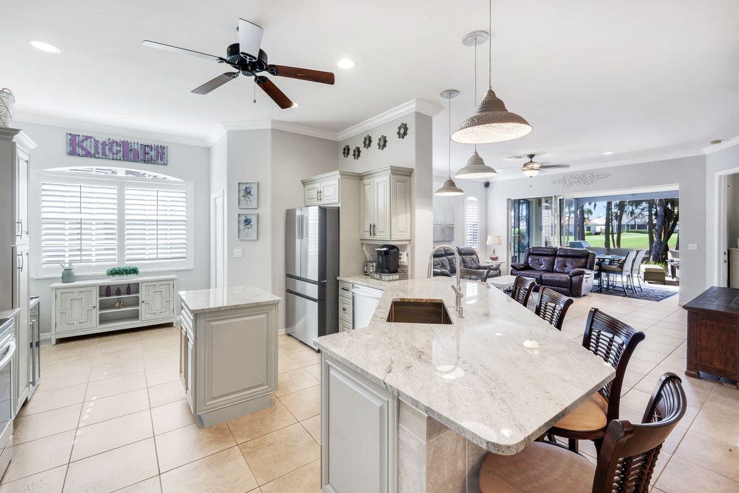 12694 Fox Ridge Dr, Bonita Springs, FL 34135