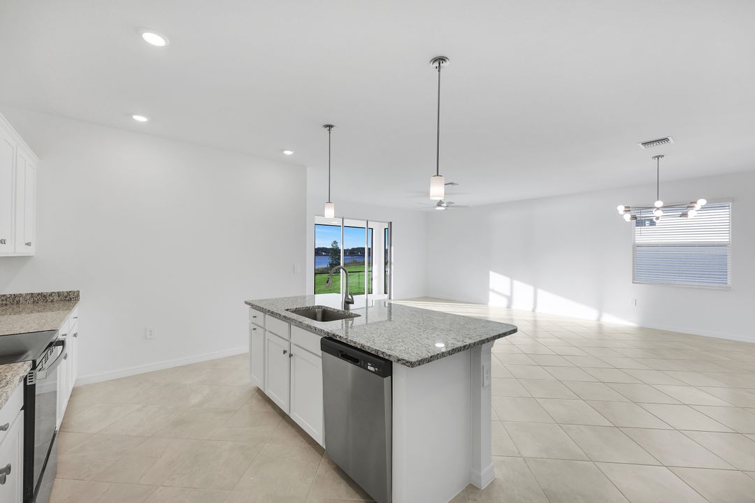 3928 Sweet Alyssum Terr, Alva, FL 33920