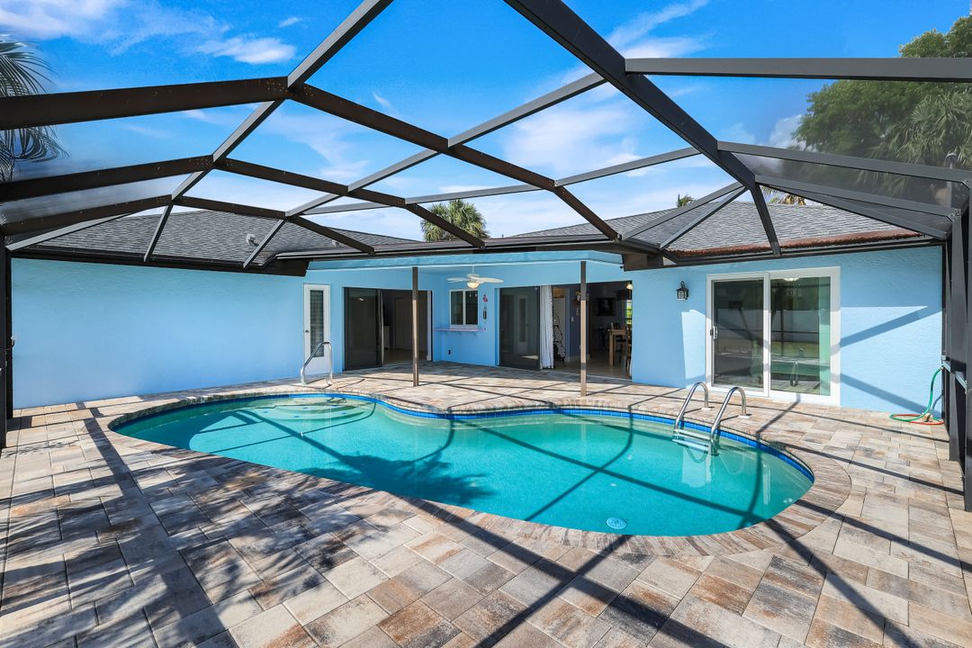 3320 SW 6th Ave, Cape Coral, FL 33914