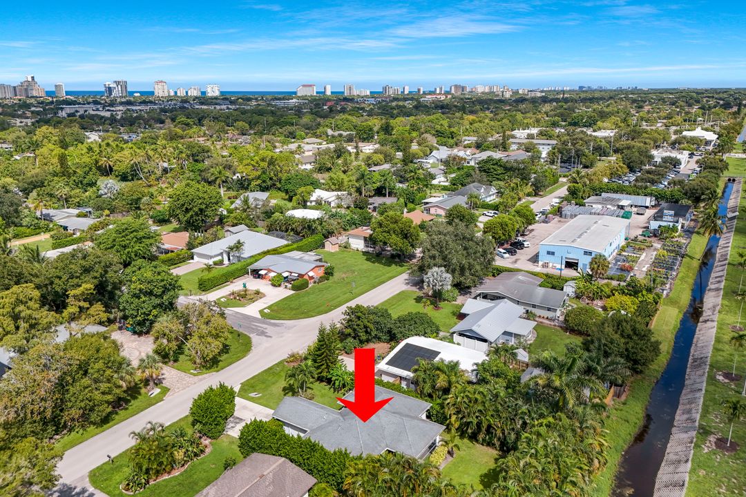 3892 14th St N, Naples, FL 34103